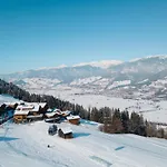 Hotel Zaglgut Hotel-chalets, Exclusive And With Air Conditioning, Panoramic Views & Summer Card Included