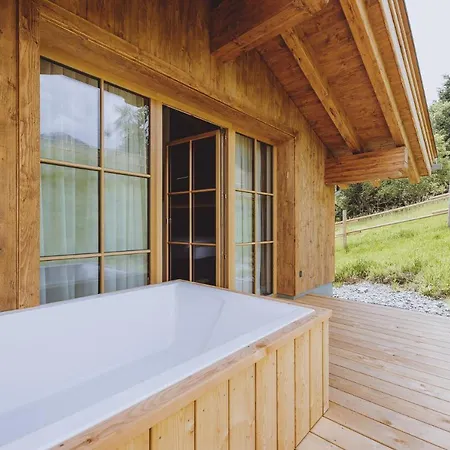 Hotel Zaglgut Premium Hotel & Chalets, Zell Am See-Kaprun - Wellness & Infinity Pool, Air Conditioning, Panoramic Views & Summer Card Included Kaprun