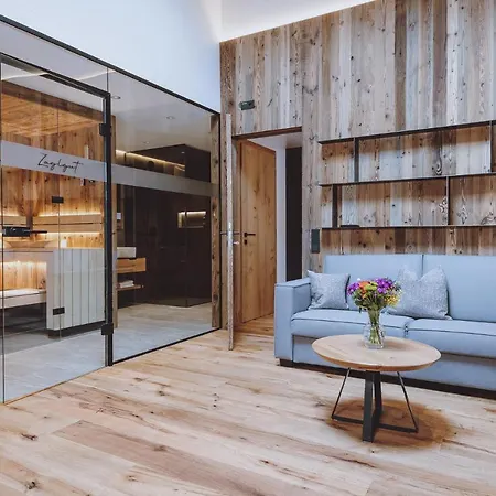 Zaglgut Hotel-chalets, Fantastic Views, In Ski-out In Winter, Air Conditioning In Summer Hotel