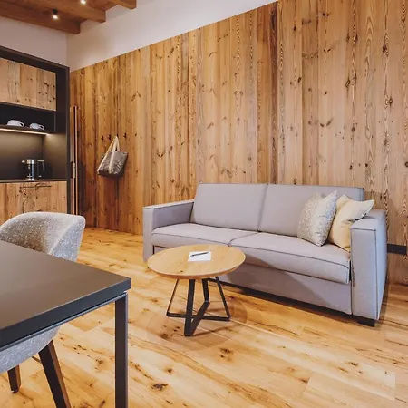 Zaglgut Premium Hotel & Chalets, Zell Am See-Kaprun - Wellness & Infinity Pool, Air Conditioning, Panoramic Views & Summer Card Included Hotel 4*