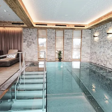 Zaglgut Premium Hotel & Chalets, Zell Am See-Kaprun - Wellness & Infinity Pool, Air Conditioning, Panoramic Views & Summer Card Included