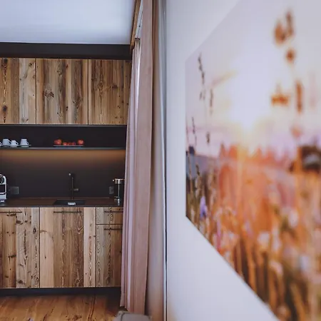 Отель Zaglgut Hotel-chalet-your Sanctuary Of Wellness And Panoramic Views With Zell Am See-kaprun Summercard Included