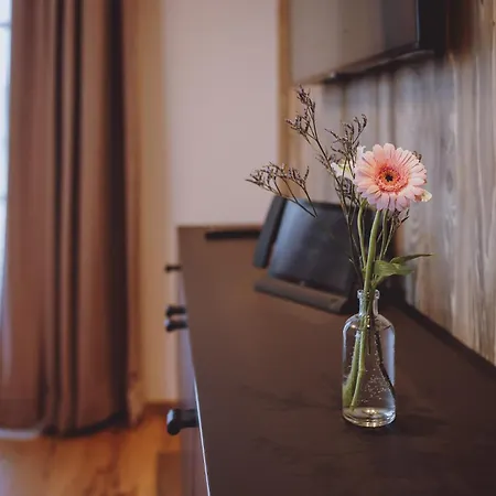 Отель Zaglgut Hotel-chalet-your Sanctuary Of Wellness And Panoramic Views With Zell Am See-kaprun Summercard Included