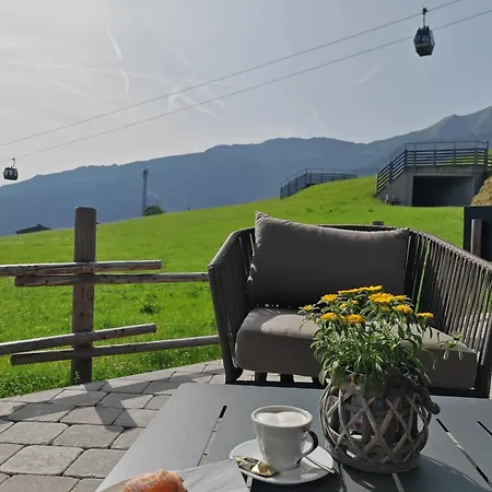 Zaglgut Hotel-chalets, Exclusive And With Air Conditioning, Panoramic Views & Summer Card Included