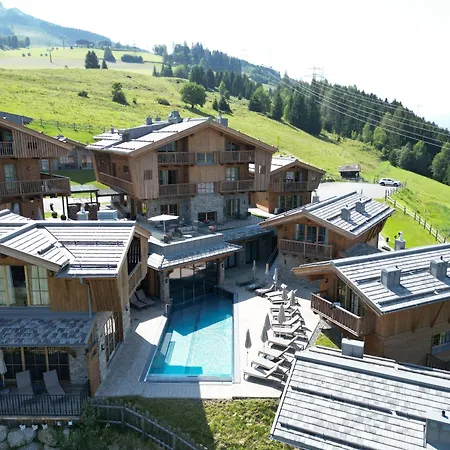 Zaglgut Premium Hotel & Chalets, Zell Am See-Kaprun - Wellness & Infinity Pool, Air Conditioning, Panoramic Views & Summer Card Included 4*