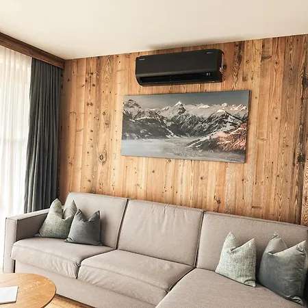 Zaglgut Premium Hotel & Chalets, Zell Am See-Kaprun - Wellness & Infinity Pool, Air Conditioning, Panoramic Views & Summer Card Included Hotel Kaprun