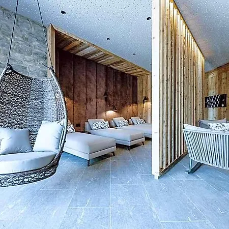 Hotel Zaglgut Premium Hotel & Chalets, Zell Am See-Kaprun - Wellness & Infinity Pool, Air Conditioning, Panoramic Views & Summer Card Included 4*