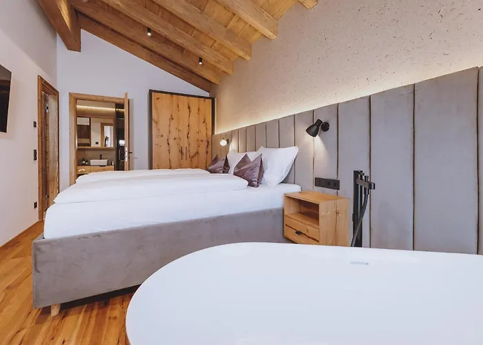 Hotel Zaglgut Hotel-chalets, Exclusive And With Air Conditioning, Panoramic Views & Summer Card Included