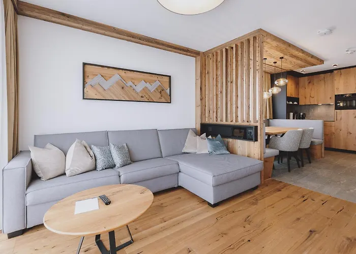 Zaglgut Hotel-chalets, Exclusive And With Air Conditioning, Panoramic Views & Summer Card Included Hotel