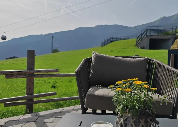 Zaglgut Hotel-chalets, Exclusive And With Air Conditioning, Panoramic Views & Summer Card Included